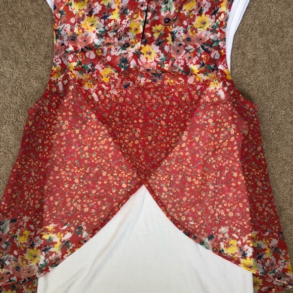 Sheer, Floral Delia’s Tank Top w/ Open Back EUC - Picture 3 of 3